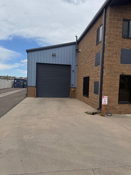 983 E 73rd Ave, Denver, CO à louer - Photo de l’immeuble – Image 2 sur 19