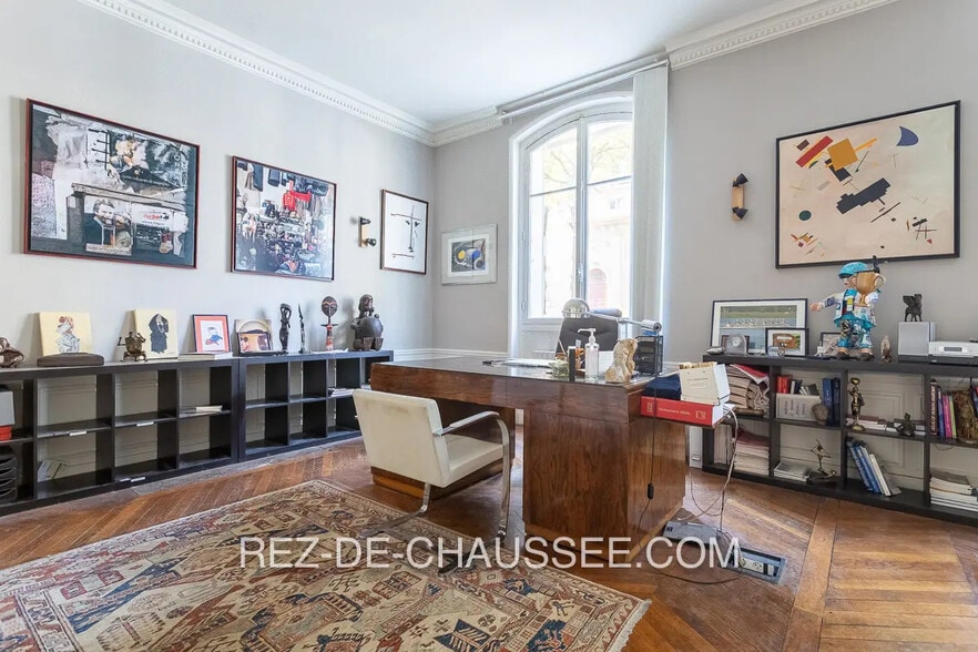 Bureau dans Paris à vendre - Photo de l’immeuble – Image 1 sur 11