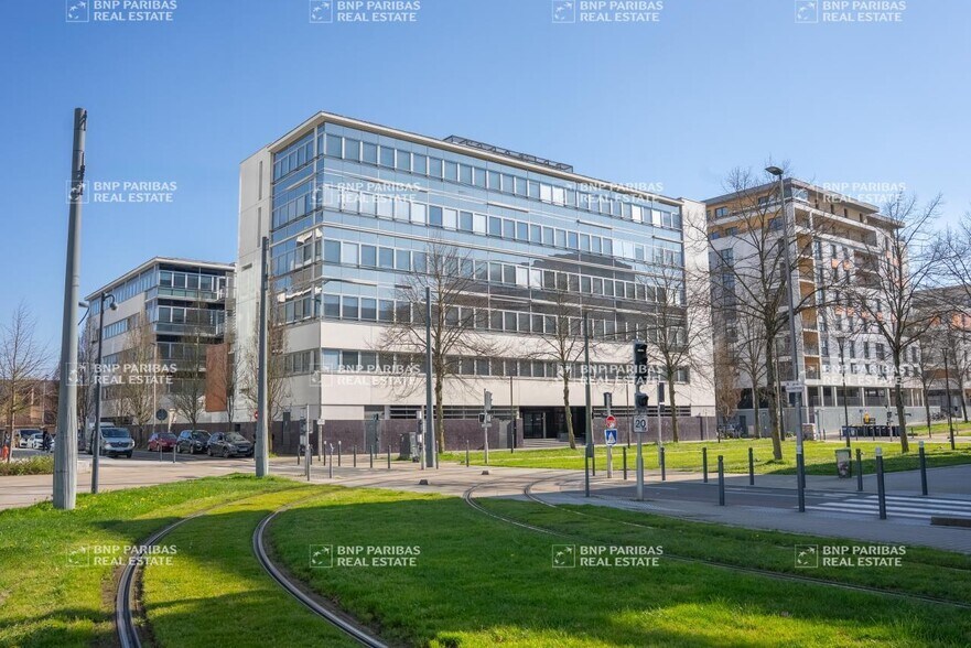 Bureau dans Angers à louer - Photo de l’immeuble – Image 2 sur 15