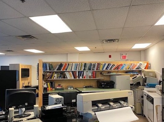 2560 Matheson Blvd E, Mississauga, ON L4W 4Y9 - Lot 317 - - Photo intérieure - Image 1 of 5