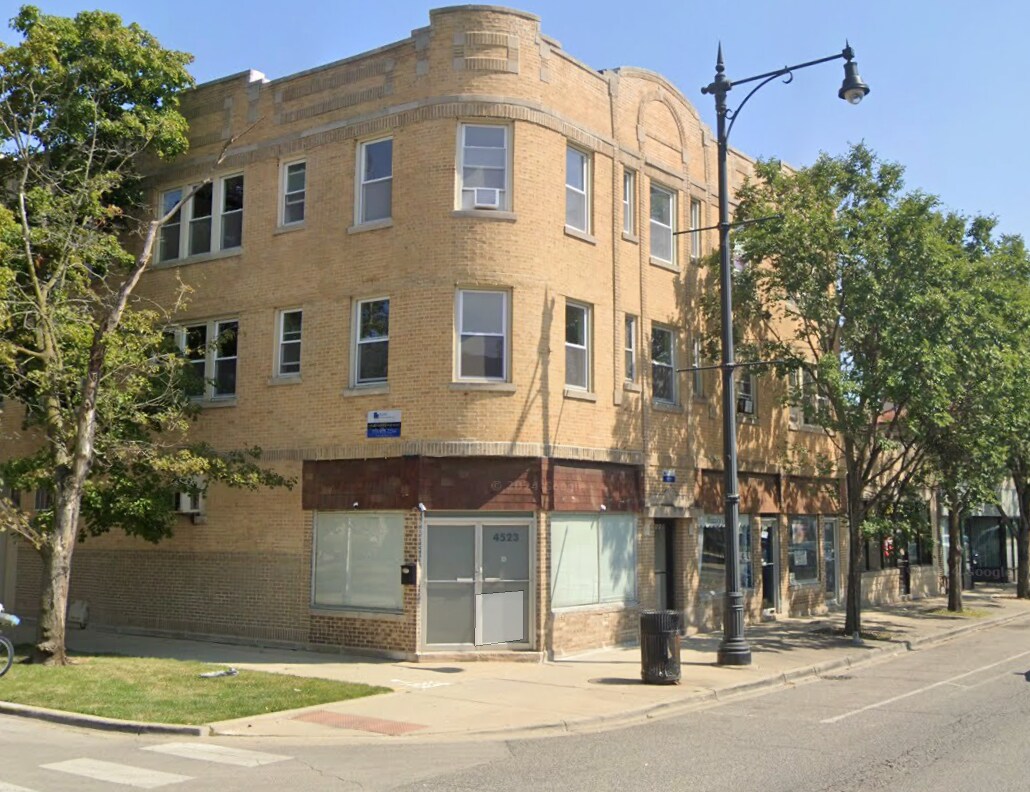4519-4523 N Milwaukee Ave, Chicago, IL à louer Photo principale– Image 1 sur 20