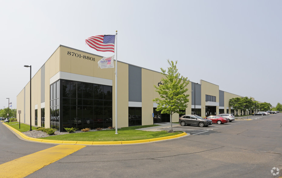 8701-8799 Brooklyn Blvd, Minneapolis, MN à louer - Photo principale – Image 1 sur 6