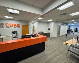 415 E Cook Rd, Fort Wayne, IN à louer Photo intérieure– Image 1 sur 14