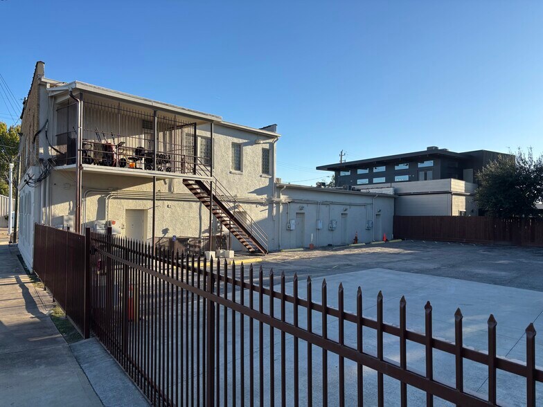 5208 Harrisburg Blvd, Houston, TX à vendre - Photo de l’immeuble – Image 3 sur 24