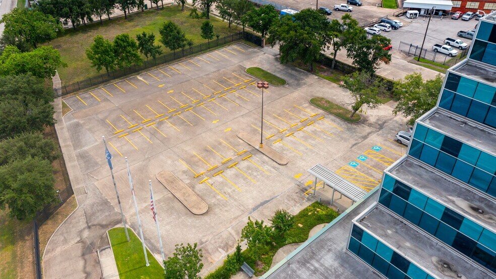 4600 Gulf Fwy, Houston, TX à vendre - Photo de l’immeuble – Image 3 sur 9