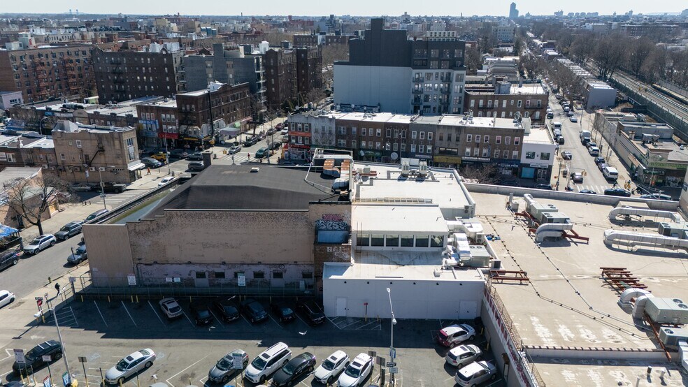 1617 Avenue M, Brooklyn, NY à vendre - Photo de l’immeuble – Image 1 sur 15