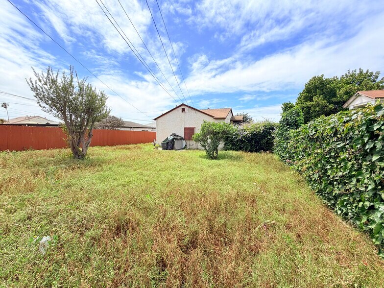 10846 S Manhattan Pl, Los Angeles, CA à vendre - Photo de l’immeuble – Image 2 sur 7