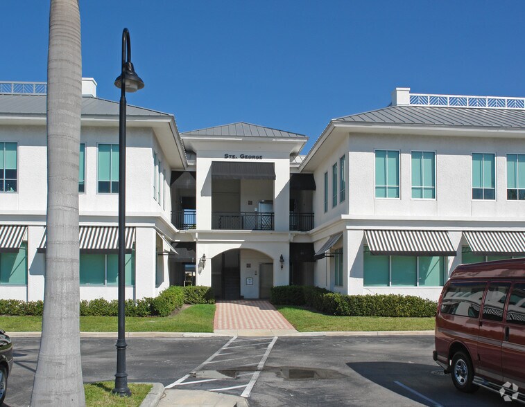 2701 Boca Raton Blvd, Boca Raton, FL à louer - Photo de l’immeuble – Image 3 sur 34