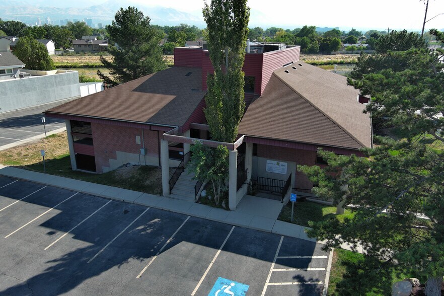 1574 W 1700 S, Salt Lake City, UT à louer - Photo de l’immeuble – Image 3 sur 32