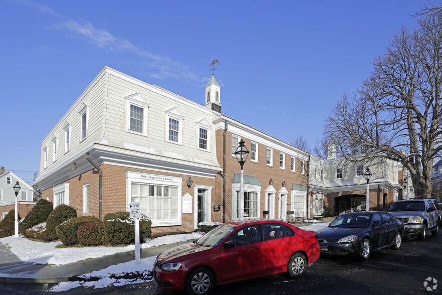 1735 Post Rd, Fairfield, CT à louer - Photo de l’immeuble – Image 2 sur 11
