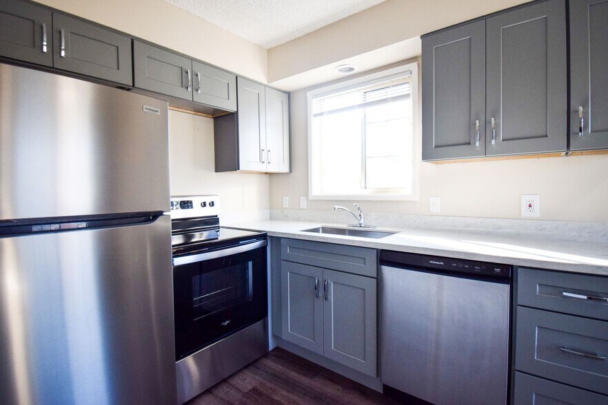 12870 SW Allen Blvd, Beaverton, OR à vendre - Photo de l’immeuble – Image 3 sur 30