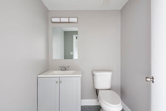 12950 58th St N, Clearwater, FL à louer Photo intérieure– Image 2 sur 7