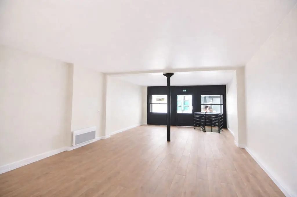 104 Rue De La Folie-Méricourt, Paris à vendre Photo de l’immeuble– Image 1 sur 14