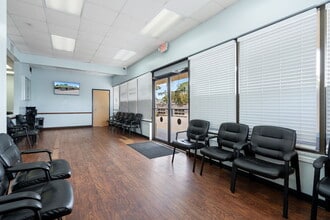 6700-6726 Hanley Rd, Tampa, FL à louer Photo intérieure– Image 2 sur 47