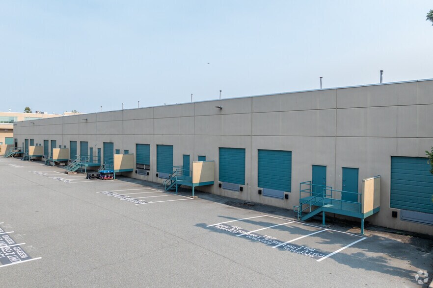 20800 Westminster Hwy, Richmond, BC à louer - Photo de l’immeuble – Image 2 sur 5