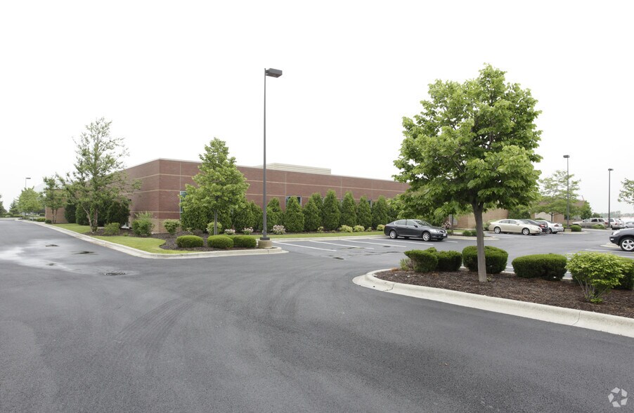 19110 Darvin Dr, Mokena, IL à louer - Photo de l’immeuble – Image 2 sur 7