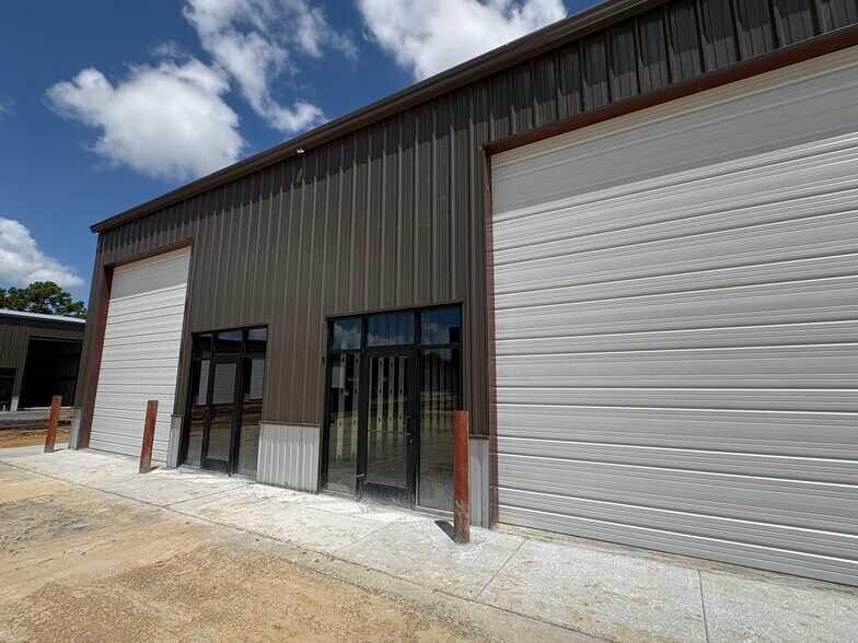 12338 Spring Cypress Rd, Tomball, TX à louer - Photo de l’immeuble – Image 3 sur 16