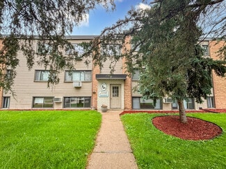 Plus de détails pour 57 6th Ave S, Hopkins, MN - Logement à vendre