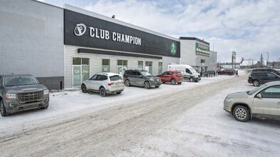 9950 Macleod Trl SE, Calgary, AB à louer Photo de l’immeuble– Image 1 sur 3