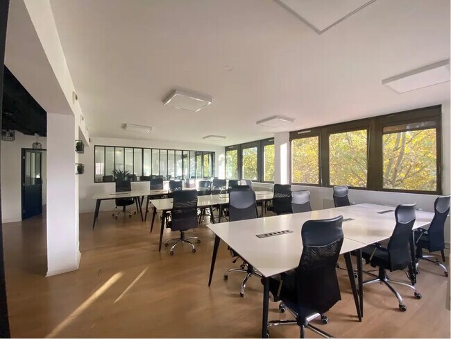 Plus de détails pour Bureau à louer