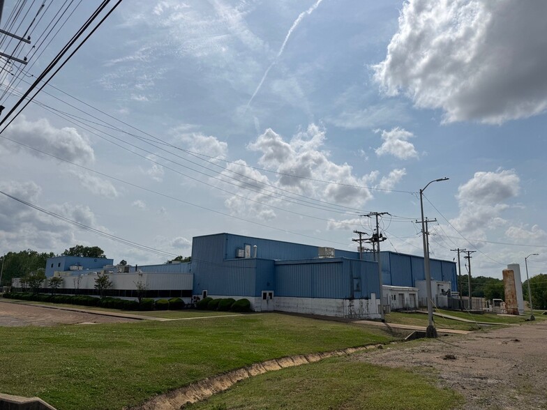 400 N Dupree Ave, Brownsville, TN à vendre - Photo de l’immeuble – Image 3 sur 12