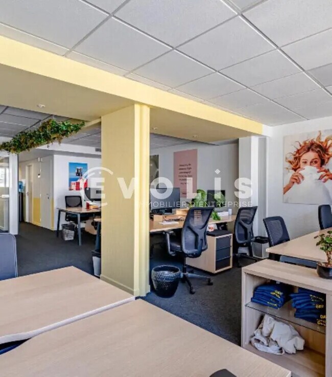 Plus de détails pour Bureau à louer