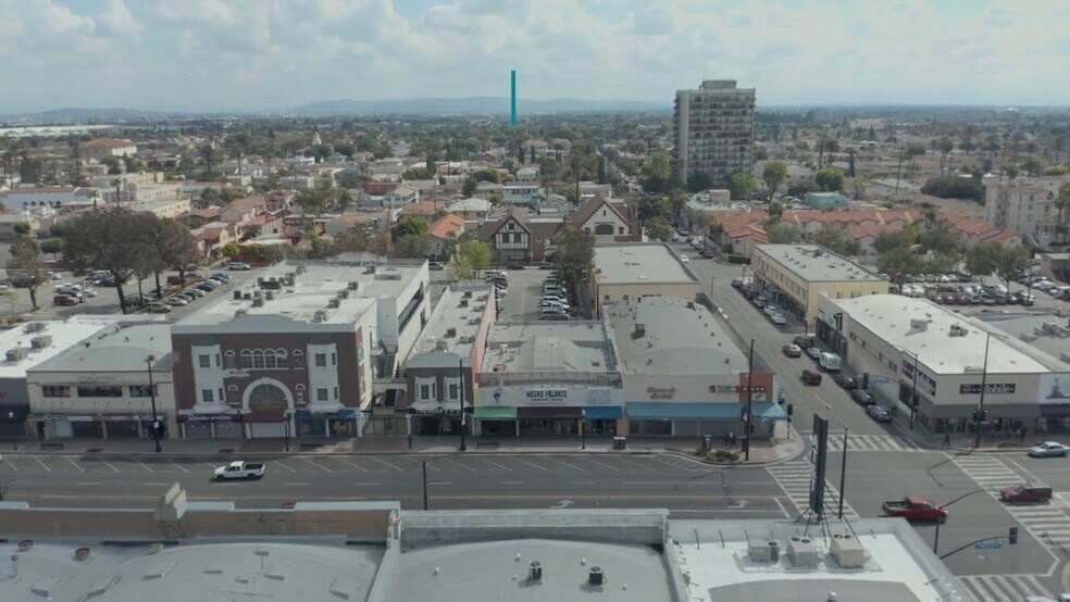 6822-6828 Pacific Blvd, Huntington Park, CA à vendre - Vidéo sur l’annonce professionnelle – Image 2 sur 28