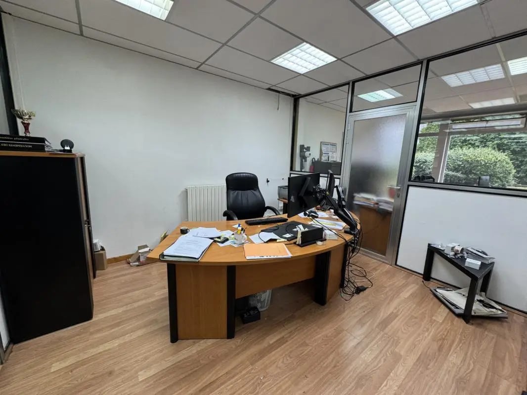 Local commercial dans Boulogne-Billancourt à louer Photo de l’immeuble– Image 1 sur 14