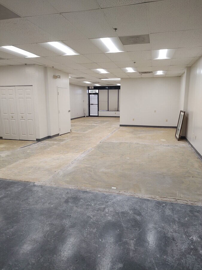 10750-10786 Rhode Island Ave, Beltsville, MD 20705 - Lot 10766 -  - Photo intérieure - Image 1 of 3