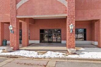 3012-3066 Village Park Dr, Plover, WI à louer Photo de l’immeuble– Image 2 sur 34