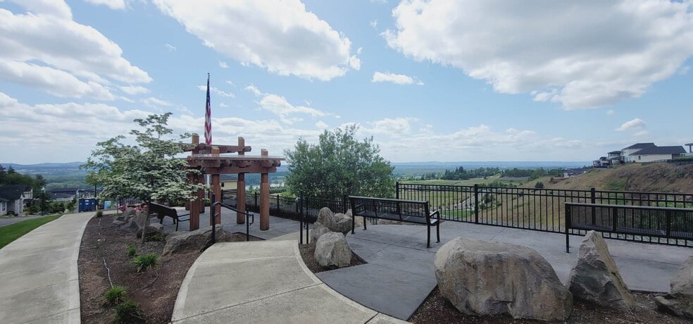 4717 SE Ascension Dr, Camas, WA à vendre - Photo principale – Image 2 sur 18