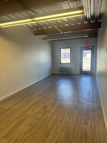 7410 Boulevard 26, Richland Hills, TX à louer - Photo de l’immeuble – Image 2 sur 9