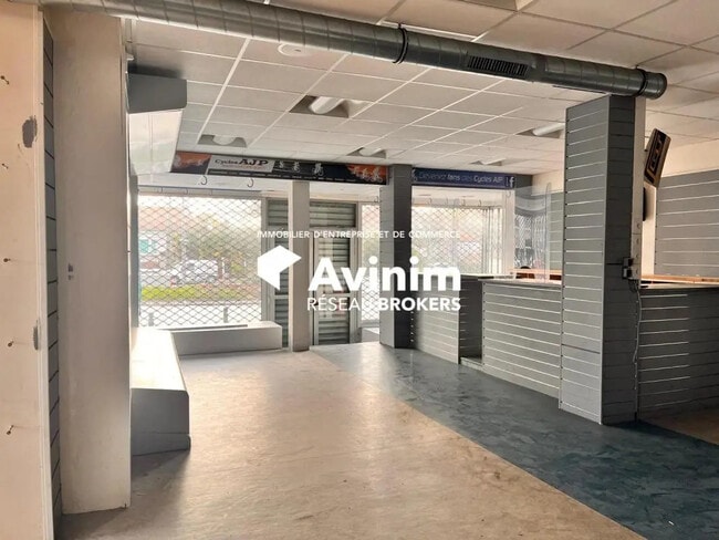 Plus de détails pour Local commercial à vendre