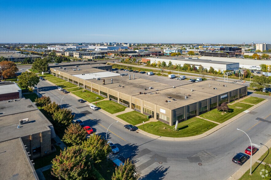 151-191 Rue Mérizzi, Saint-Laurent, QC à louer - Aérien – Image 2 sur 5