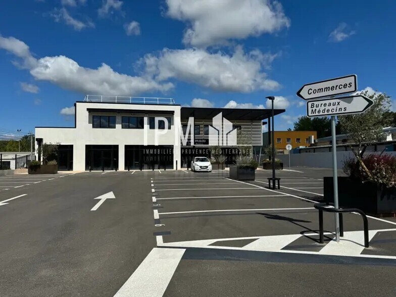 Local commercial dans Éguilles à louer - Photo de l’immeuble – Image 1 sur 1