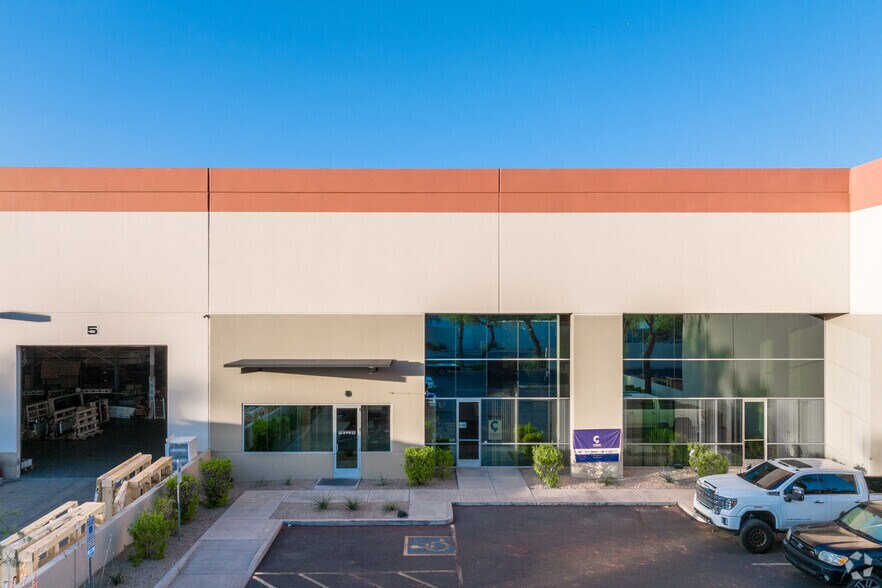 4703 W Brill St, Phoenix, AZ à louer - Photo de l’immeuble – Image 2 sur 4