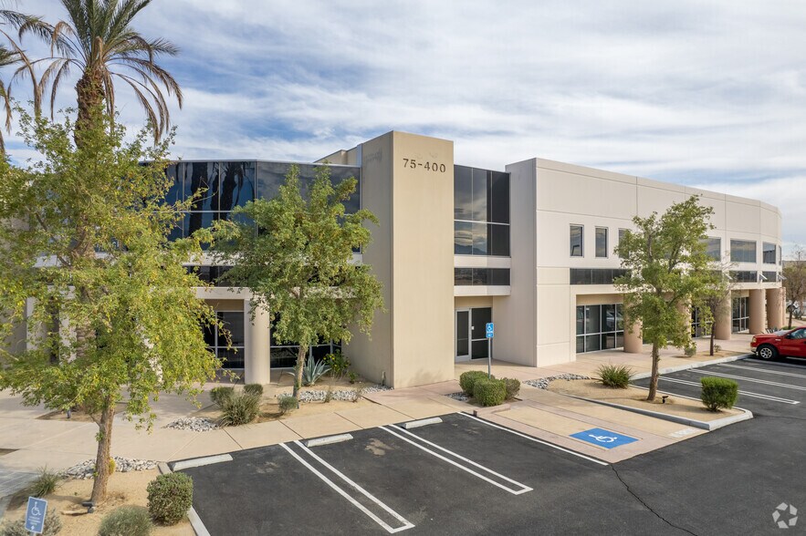 75400 Gerald Ford Dr, Palm Desert, CA à louer - Photo de l’immeuble – Image 2 sur 11