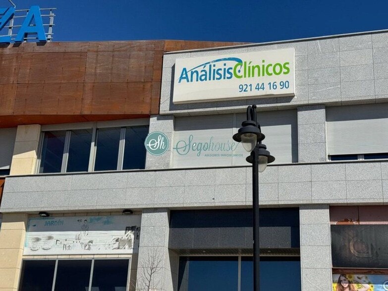 Bureaux/Local commercial dans Segovia, Segovia à louer - Photo de l’immeuble – Image 1 sur 7