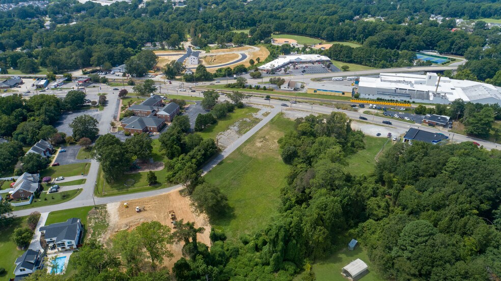 420 N Main St, Fuquay Varina, NC à vendre - Photo principale – Image 2 sur 6