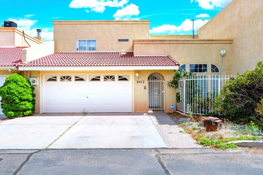 6412 Saint Josephs Ave NW, Albuquerque, NM à vendre - Photo principale – Image 1 sur 24
