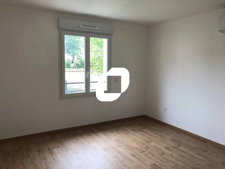 Bureau dans Maule à louer - Photo de l’immeuble – Image 2 sur 6