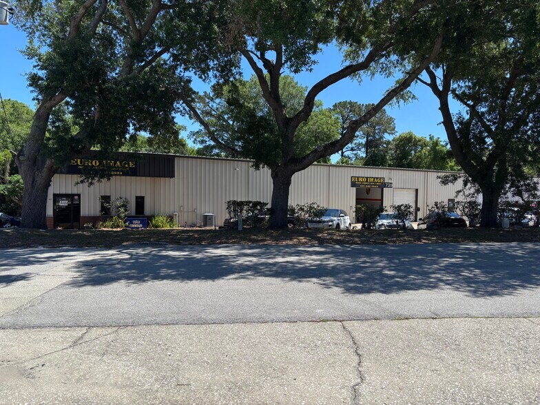 739 Industry Rd, Longwood, FL à louer - Photo de l’immeuble – Image 3 sur 13
