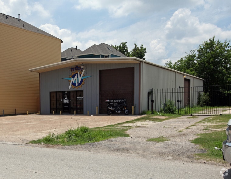 620 W 27th St, Houston, TX à louer - Photo principale – Image 1 sur 20