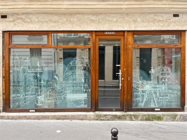 Rue Caroline, Paris à louer - Photo de l’immeuble – Image 2 sur 7