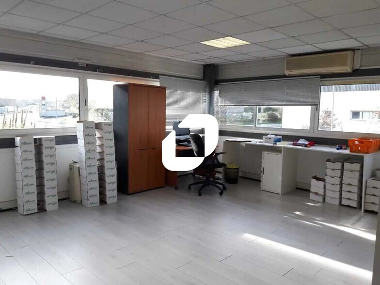 Bureau dans Lormont à vendre - Photo intérieure – Image 3 sur 12