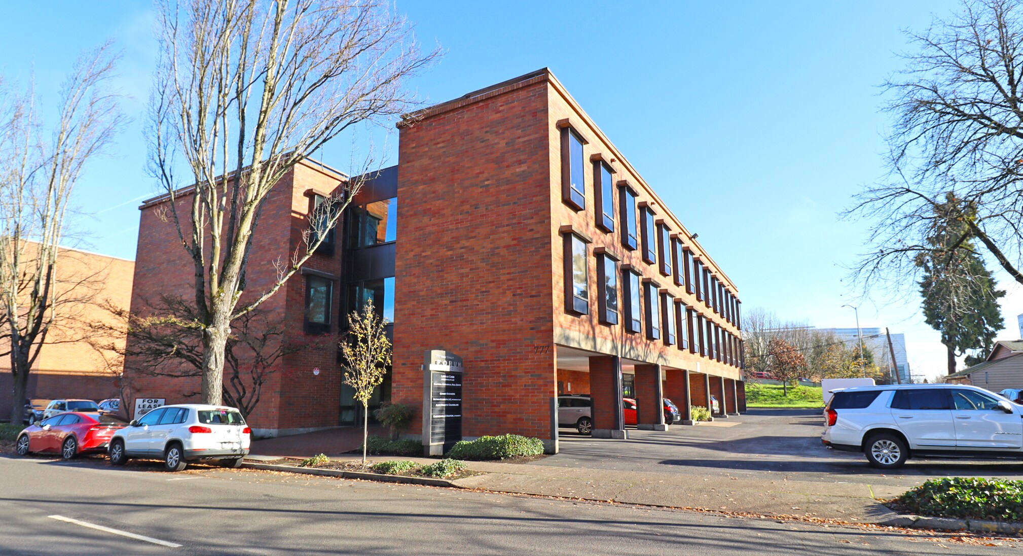 777 High St, Eugene, OR à louer Photo principale– Image 1 sur 7