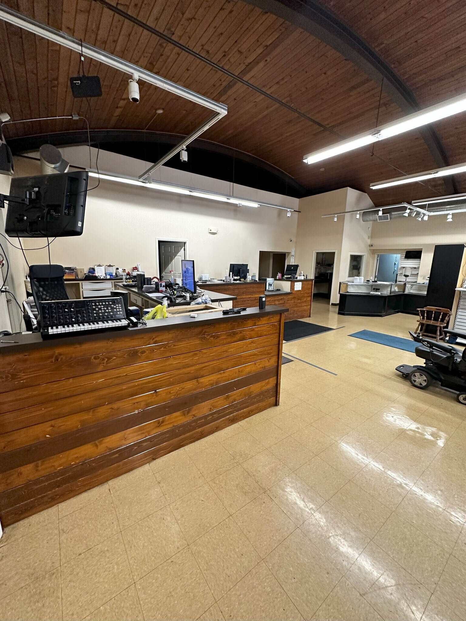 5225 NE Chouteau Tfwy, Kansas City, MO à louer Photo intérieure– Image 1 sur 17