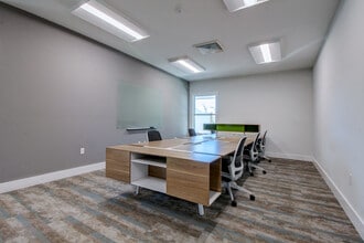 225 SW 7th Ter, Gainesville, FL à louer Photo intérieure– Image 2 sur 7