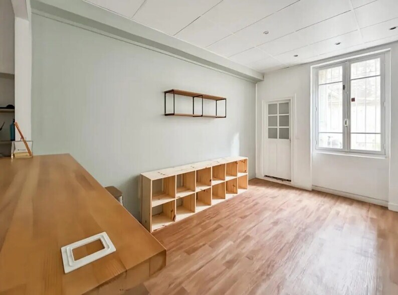Bureau dans Paris à louer - Photo de l’immeuble – Image 2 sur 7