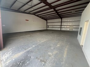 1630 Seaborn Rd, Ponder, TX à louer Photo intérieure– Image 2 sur 6